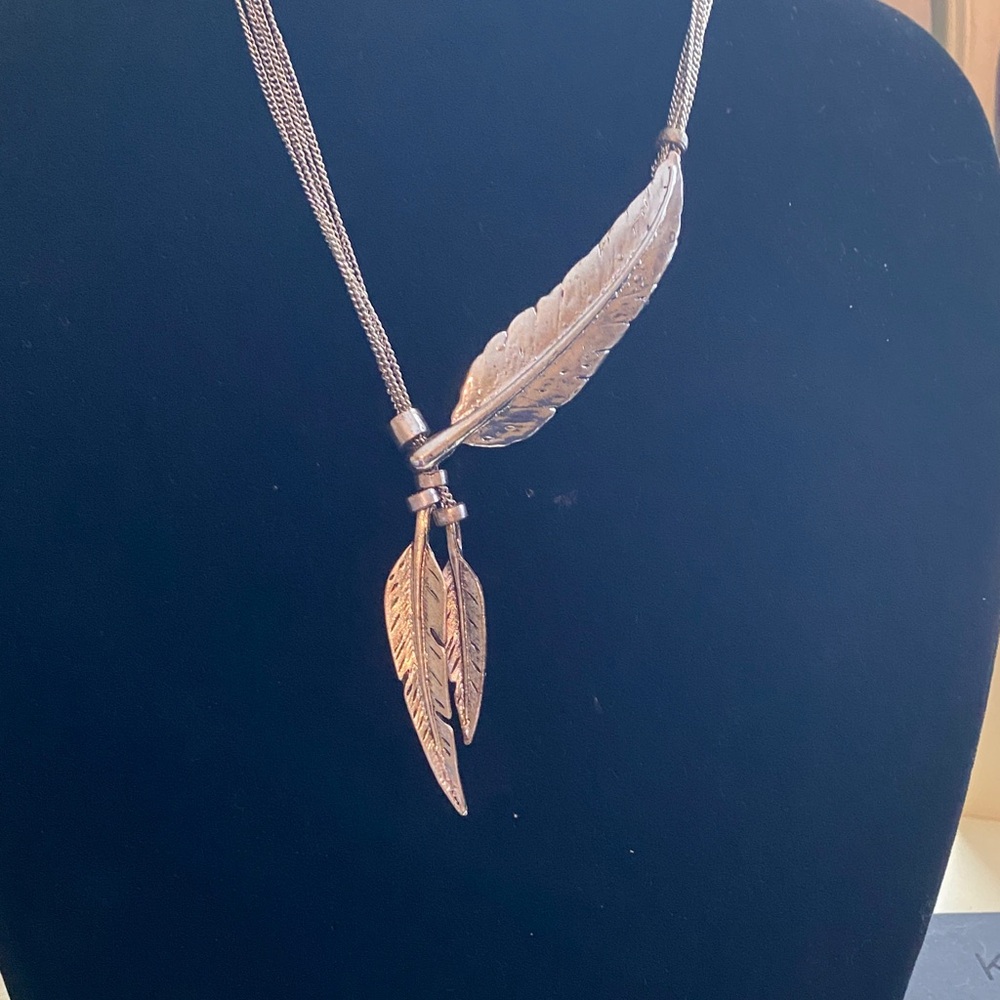 Elegant Silver Feather Necklace